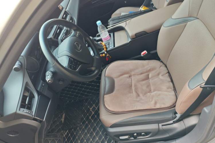 Used Lexus ES 2022 300h Excellence Edition
