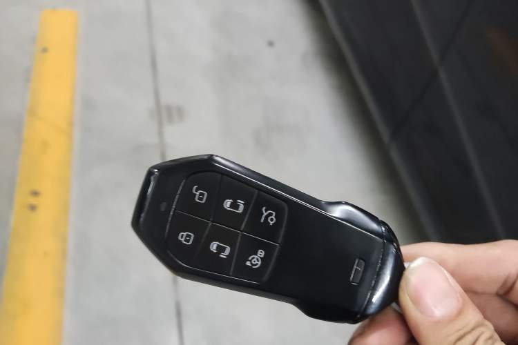 Used XPeng X9 2024 702 Ultra-Long Range Pro