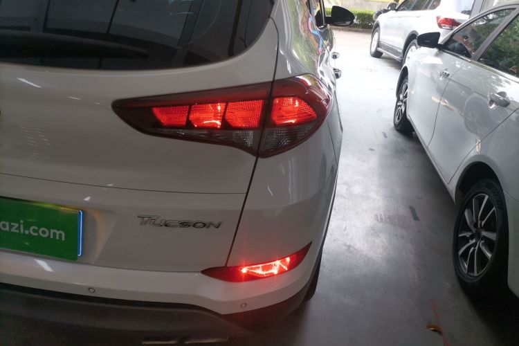 Used Hyundai Tucson 2018 1.6T Dual-Clutch Two-Wheel Drive 15th Anniversary Special Edition Right Rear Taillight