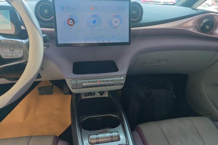 Used BYD Dolphin 2023 420 km Fashion Edition