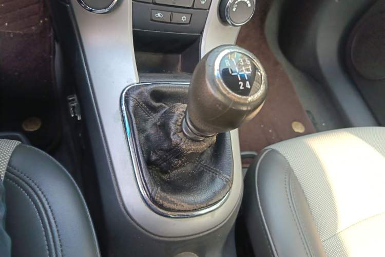 Used Chevrolet Cruze 2013 1.6L SE MT
