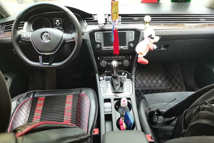 Used Volkswagen Magotan 2017 330TSI DSG Luxury Model