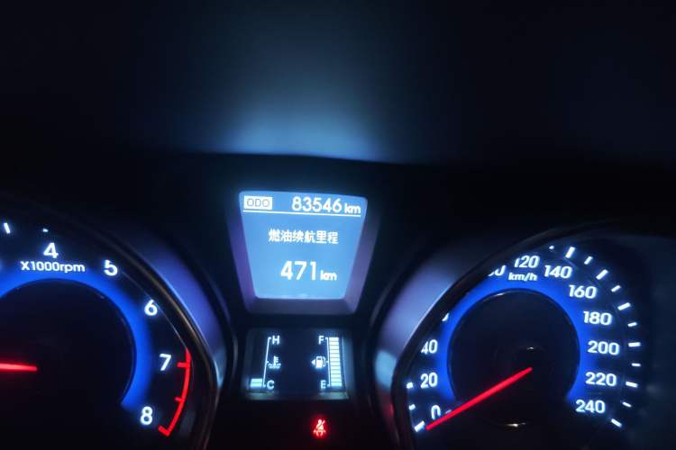 Used Hyundai Elantra (5th Generation / Langdong) 2016 1.6L Manual Luxury Model Odometer Close Up