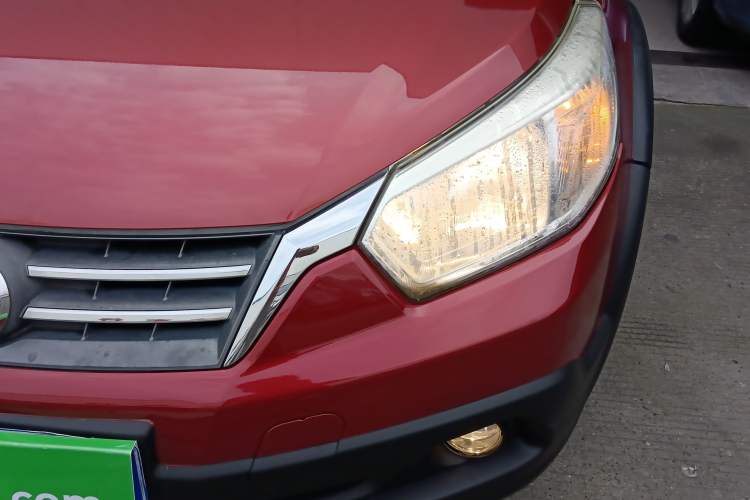 Used Venucia R50X 2013 1.6L Automatic Model
