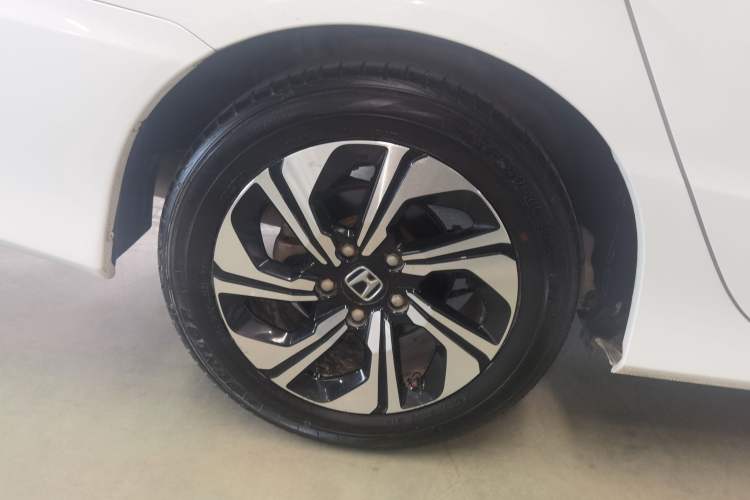 Used Honda Crider 2016 1.8L CVT Comfort Version Right Rear Wheel Hub