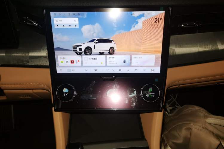 Used Lynk & Co 09 2024 2.0T Four-Wheel Drive Sport Edition Five Seats Audio And AC Panel