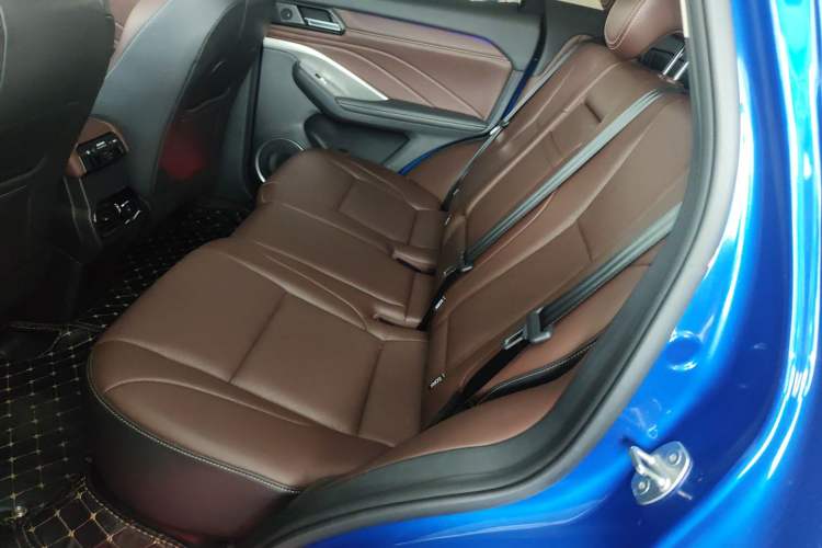 Used Wey VV6 2020 2.0T Two-Wheel Drive Smart Enjoyment+