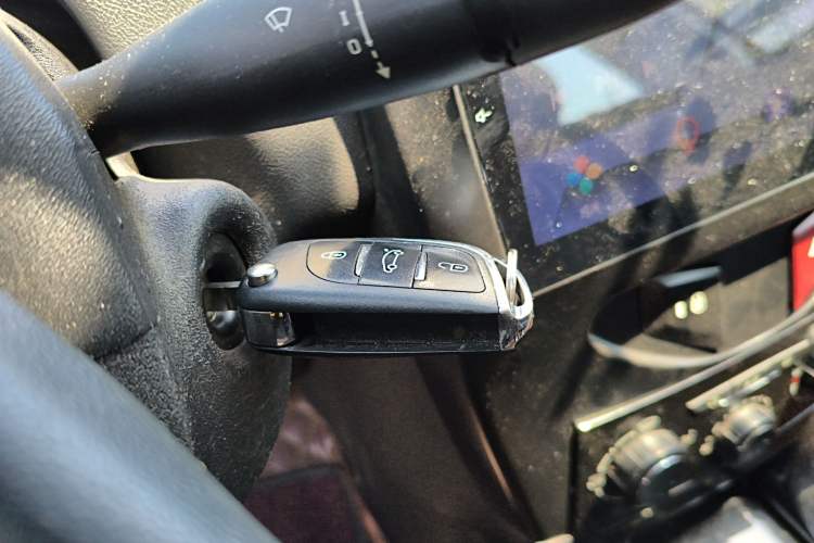 Used Citroen C-Quatre 2014 1.6L Manual Car Connectivity Edition
