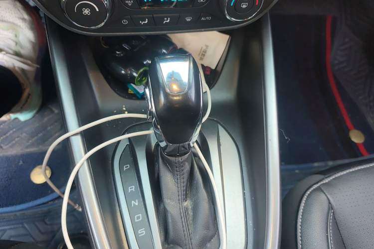 Used Ford Escort 2017 Happiness Edition 1.5L Automatic Fashion Version Gear Lever