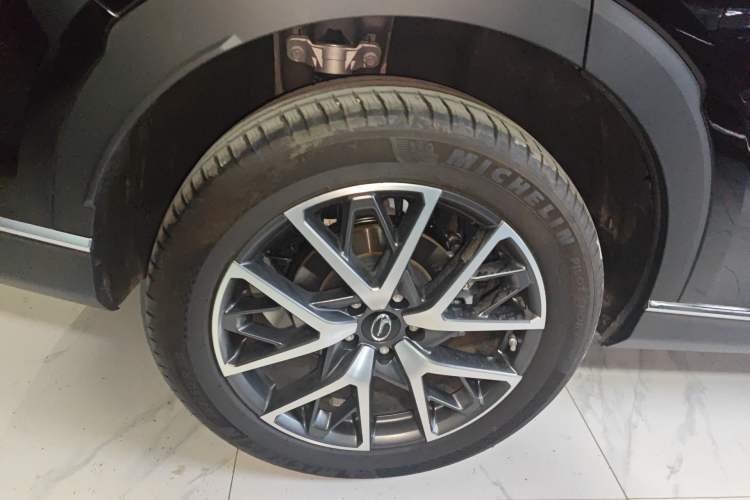 Used GAC Trumpchi GS8 2025 Linghang Series 2.0 TGDI Four-Wheel-Drive Luxury Edition 5 Seats Right Rear Wheel Hub