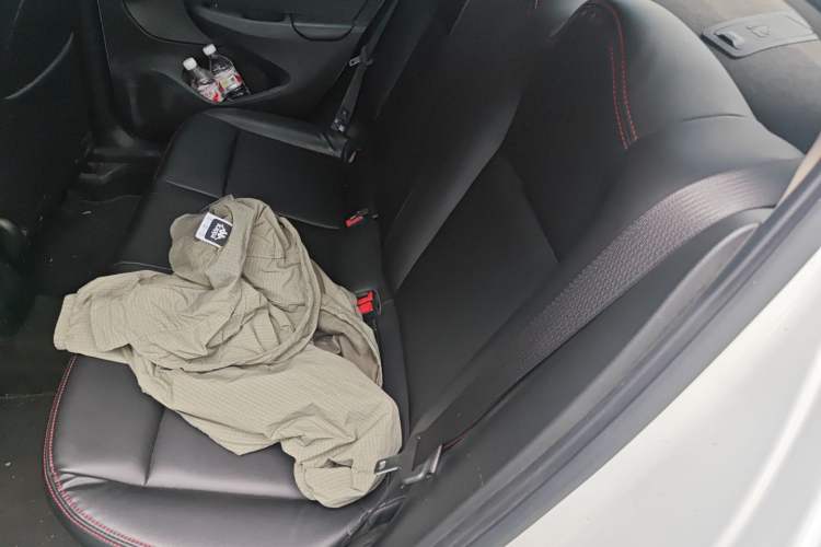 Used Buick Excelle 2018 15N CVT Elite Edition Left Rear Seat