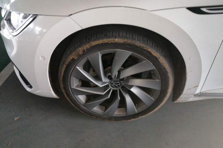 Used Volkswagen FAW-Volkswagen CC 2023 380TSI Striking Edition Left Front Wheel Hub