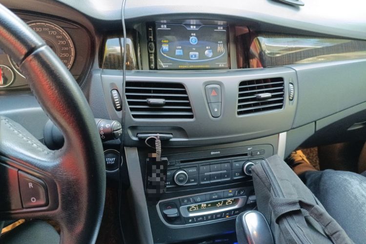 Used Renault Latitude 2013 Facelift 2.0L CVT Luxury Edition