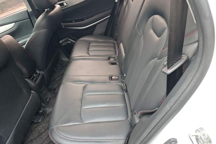 Used CHANGAN CS75 2018 280T Automatic Smart Edition China V Standard Left Rear Seat