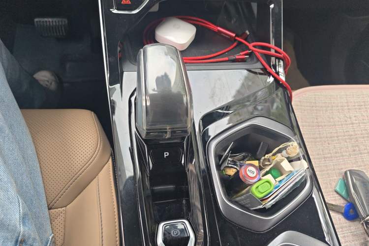 Used Geely Auto FX11 2023 1.5TD DCT Prestige Edition
