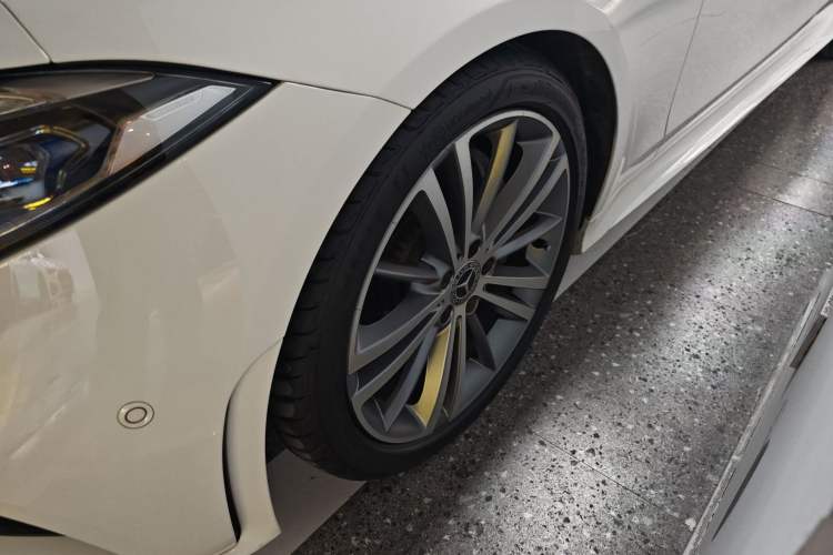 Used Mercedes-Benz CLS 2018 CLS 300 Luxury Model
