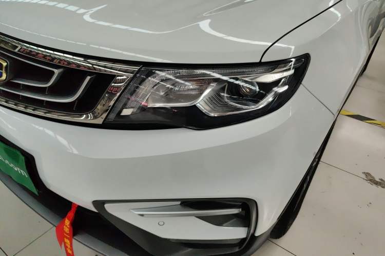 Used Geely Auto Emgrand X7 Sport 2018 1.8TD Automatic Two-Wheel Drive Smart Connect 4G Internet Edition