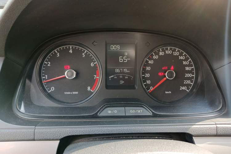 Used Volkswagen Lavida 2013 1.6L Manual Fashion Edition Instrument Cluster