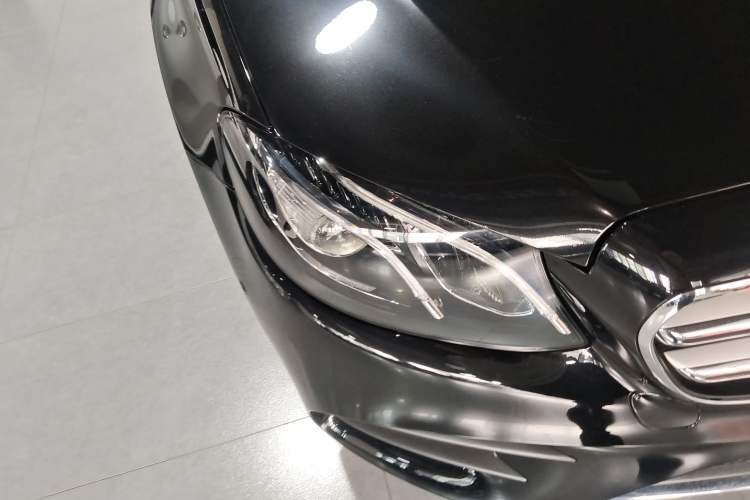 Used Mercedes-Benz E-Class 2020 E 300 L Sporty and Stylish Model Right Front Headlight