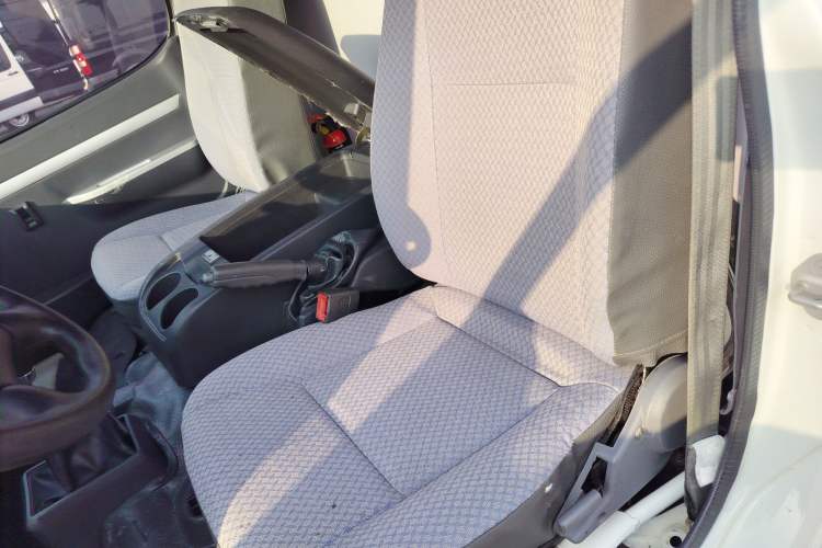 Used King Long Golden Way 2021 1.8L Joyway Van High Roof LJ4A18Q6