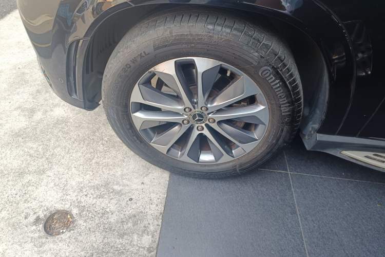 Used Mercedes-Benz GLE 2023 GLE 350 4MATIC Stylish Model
