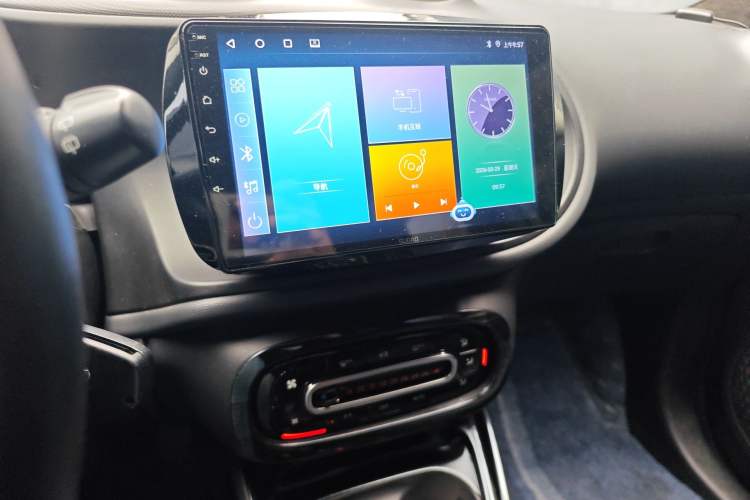 Used smart forfour 2016 1.0L 52 kW Dynamic Edition
