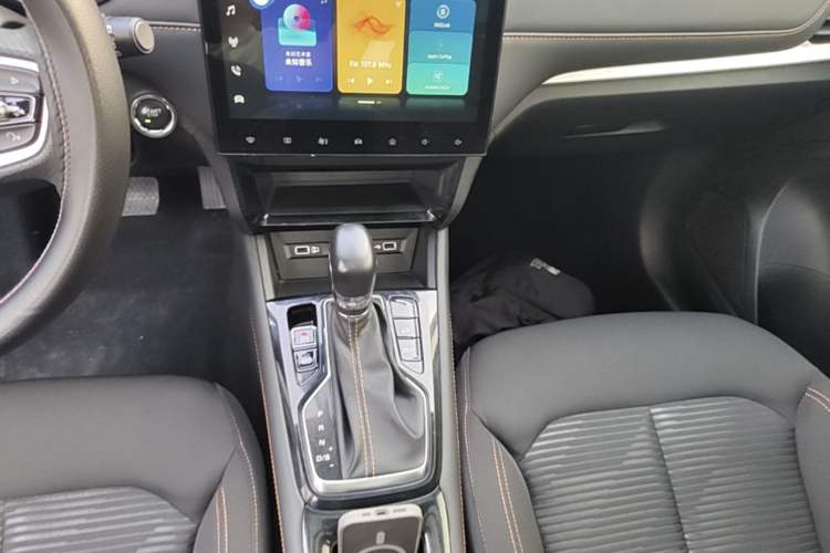 Used Roewe RX3 2021 PRO 1.6L CVT Elite Model Gear Lever