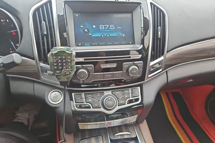 Used Haval H9 2017 2.0T Gasoline 4x4 Luxury 7-Seater
