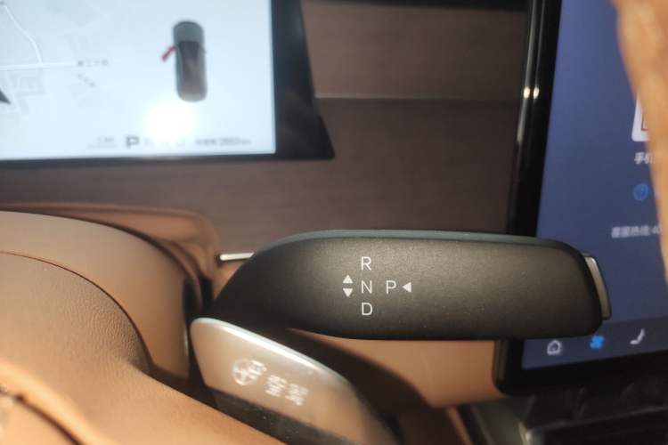 Used BYD Han L 2025 DM-p Four-Wheel-Drive LiDAR Flagship Model Gear Lever