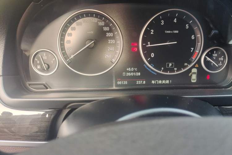 Used BMW 5 Series 2014 525Li Luxury Design Package
