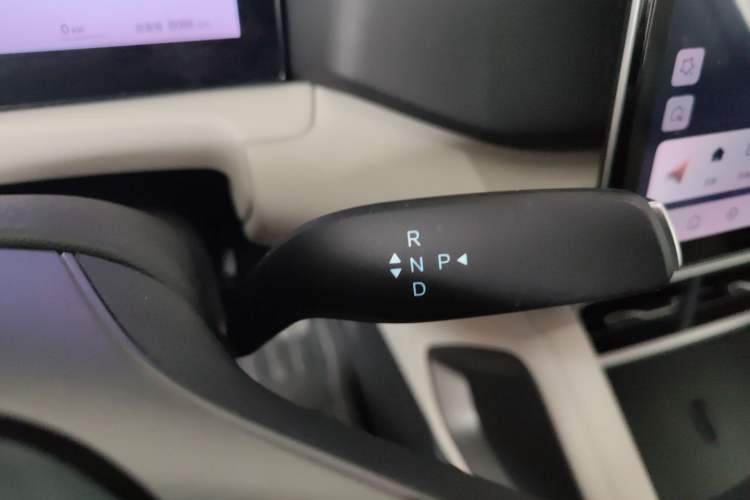 Used BYD Yuan UP 2025 Intelligent Driving Version 401 km Beyond-Range Edition