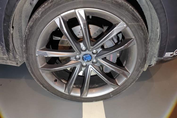 Used BYD Tang New Energy 2019 DM 2.0T All-Wheel Drive Connected Leading Model 7 Seats China VI Standard
