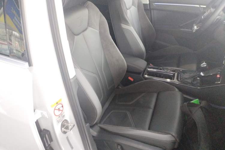 Used Audi Q3 Sportback 2020 40 TFSI Fashion Model Right Front Seat