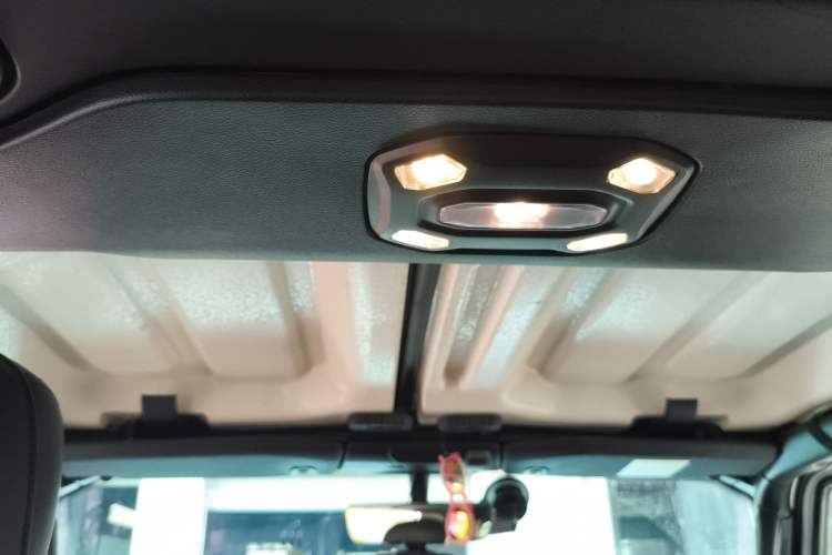 Used Jeep Gladiator 2022 3.6L Pioneer Edition Headliner