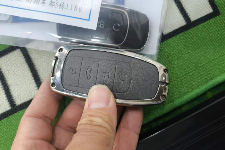 Used Chery Tiggo 9 2023 Facelift 2.0T Dual-Clutch Two-Wheel Drive Luxury Edition 5 Seats