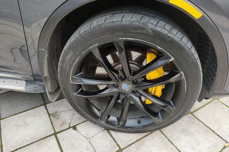 Used BYD Tang New Energy 2018 DM 2.0T All-Wheel Drive Smart Connectivity Luxury Model 7 Seats China V Emission Standard