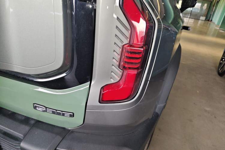 Used Deepal G318 2024 Two-Wheel Drive Air Suspension Version Right Rear Taillight