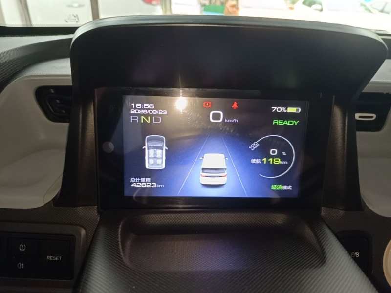 Used Wuling Hongguang MINIEV 2022 Macaron Premium Model – Lithium Iron Phosphate — 11