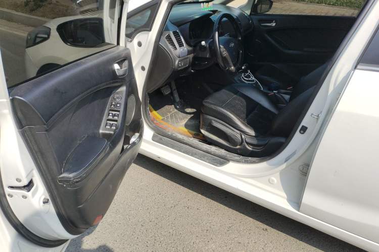 Used Kia K3 2015 1.6L Automatic GLS
