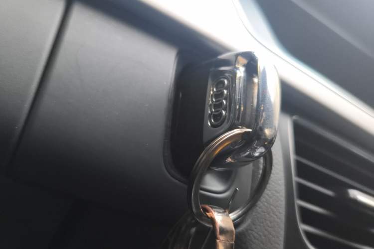 Used Audi A4L 2013 35 TFSI Automatic Standard Model
