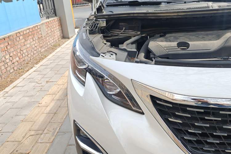 Used Peugeot 5008 2019 360THP 7-Seater Flagship Edition Right Front Headlight