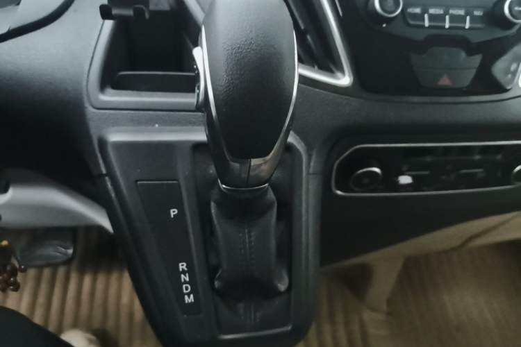 Used Ford Tourneo Custom 2017 2.0T Automatic Elite Version