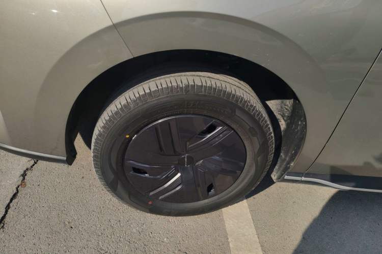 Used FORTHING Xinghai X5 2025 Model, 530 Executive Edition
