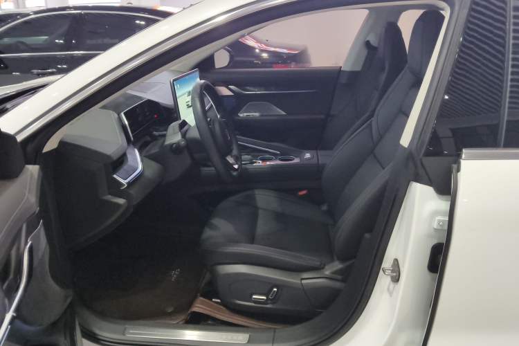 Used Zeekr 001 2022 Long-Range Dual-Motor WE Edition
