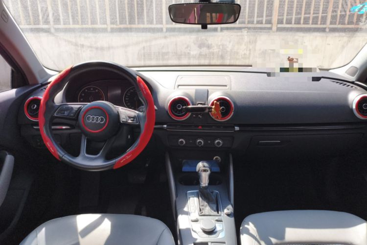 Used Audi A3 2018 30th Anniversary Edition Limousine 35 TFSI Fashion Model Center Console