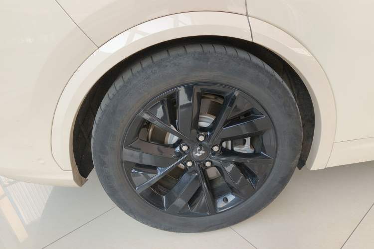 Used Li Auto L7 2023 Pro Model
