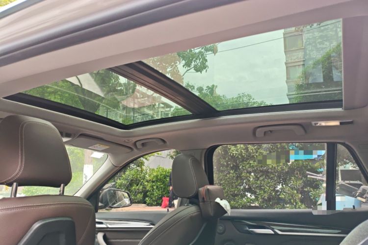 Used BMW X1 2022 Updated xDrive25Li Premium Edition Headliner