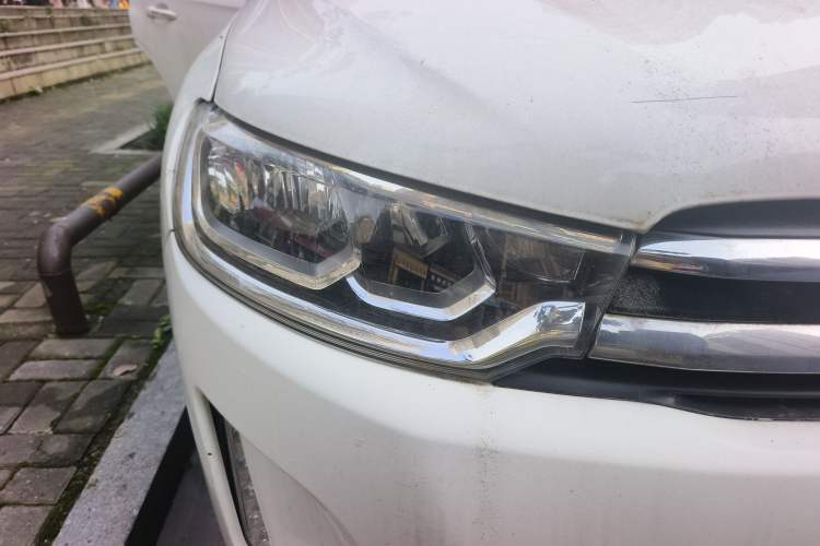 Used Citroen C3-XR 2015 1.6THP Automatic Flagship Model Right Front Headlight