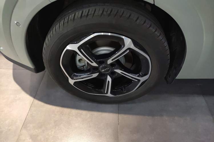 Used BYD Seal 06GT 2025 505 Wave Plus Edition Right Rear Wheel Hub