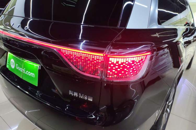 Used Hima AITO M9 2024 All-Electric Ultra Version 100 kWh 6-Seater Model Exterior 3